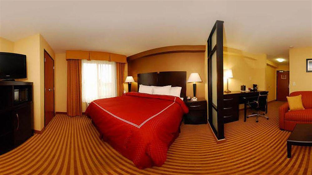 Comfort Suites Wenatchee Gateway Exterior photo